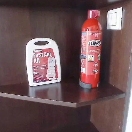 Irene Evia, 4 Bdr, Pool, 500m To