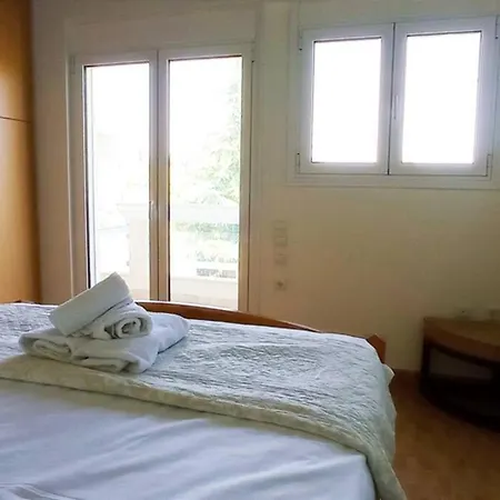 Irene Evia, 4 Bdr, Pool, 500m To